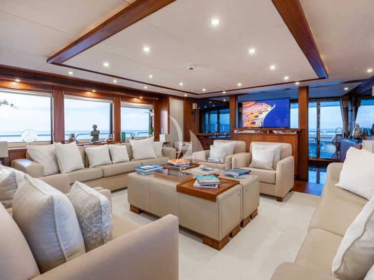 MERCY Sunseeker 121 Yacht - saloon seating area with TV MERCY Sunseeker 121 Yacht - saloon seating area with TV