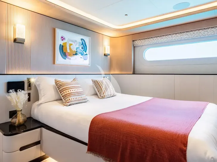 MIDNIGHT SAGA Moonen 110 Mustique - VIP cabin 2 MIDNIGHT SAGA Moonen 110 Mustique - VIP cabin 2