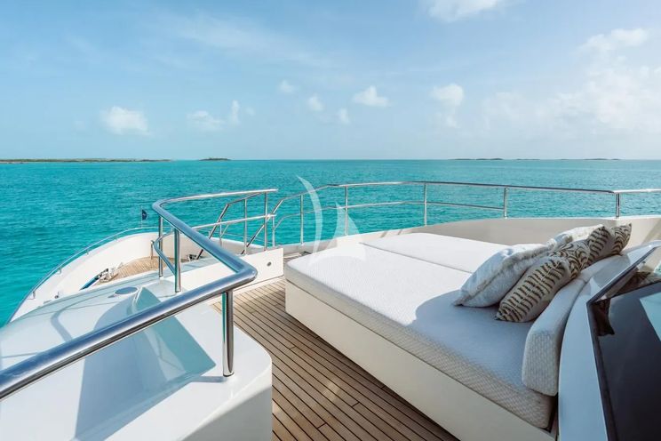 Charter Yacht MIDNIGHT SAGA - Moonen 110 Mustique - 5 Cabins - Cannes - Nice - Antibes - St Tropez - French Riviera - Monaco