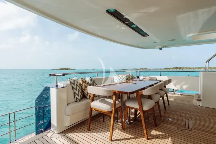 Charter Yacht MIDNIGHT SAGA - Moonen 110 Mustique - 5 Cabins - Cannes - Nice - Antibes - St Tropez - French Riviera - Monaco