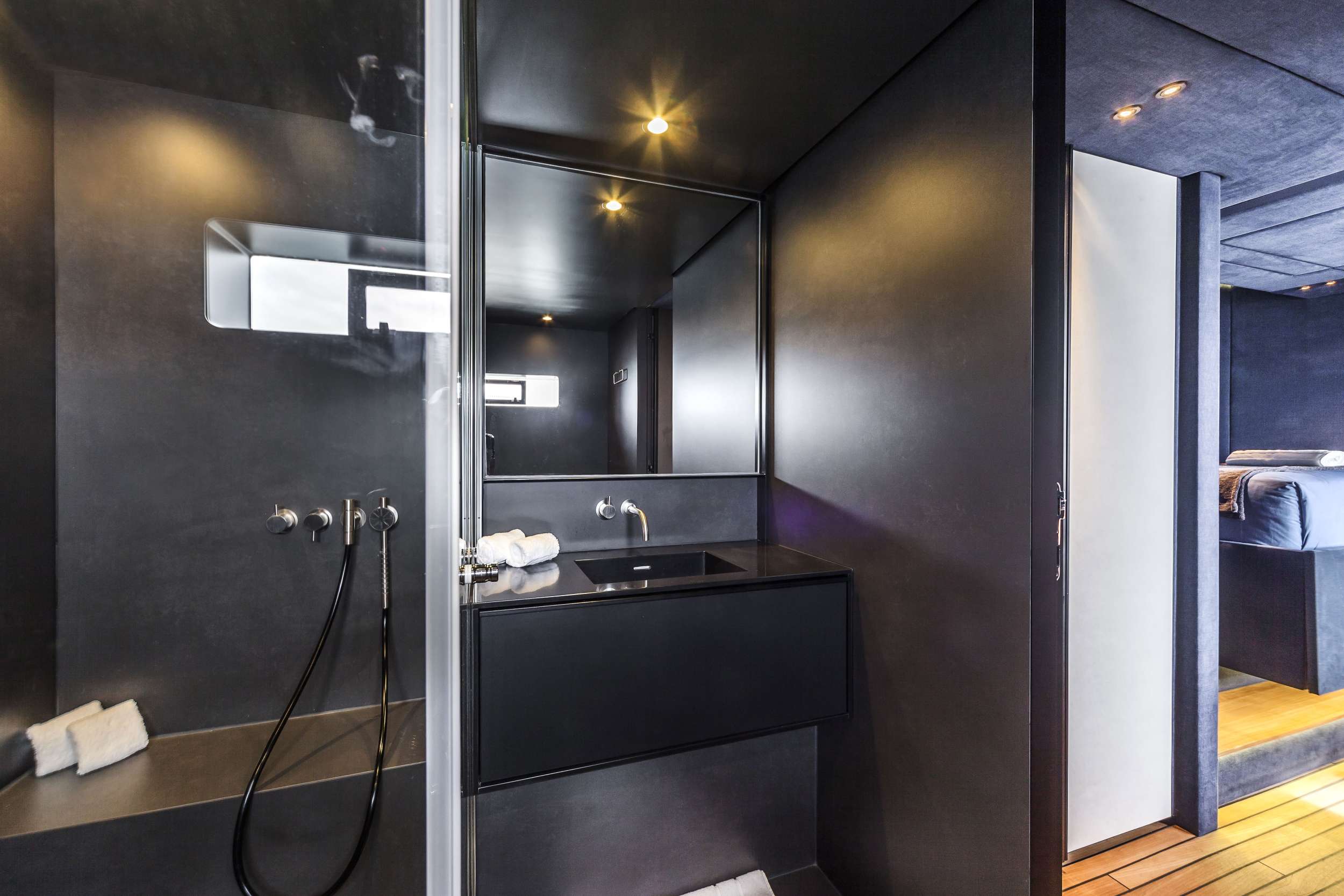 MIDORI Sunreef Supreme 68 - Second Bathroom