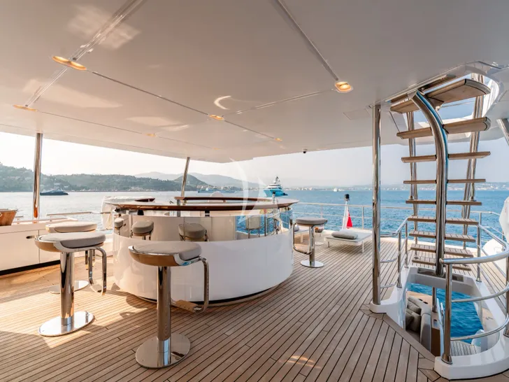 MIKOH Azimut Grande 35m - sun deck bar MIKOH Azimut Grande 35m - sun deck bar