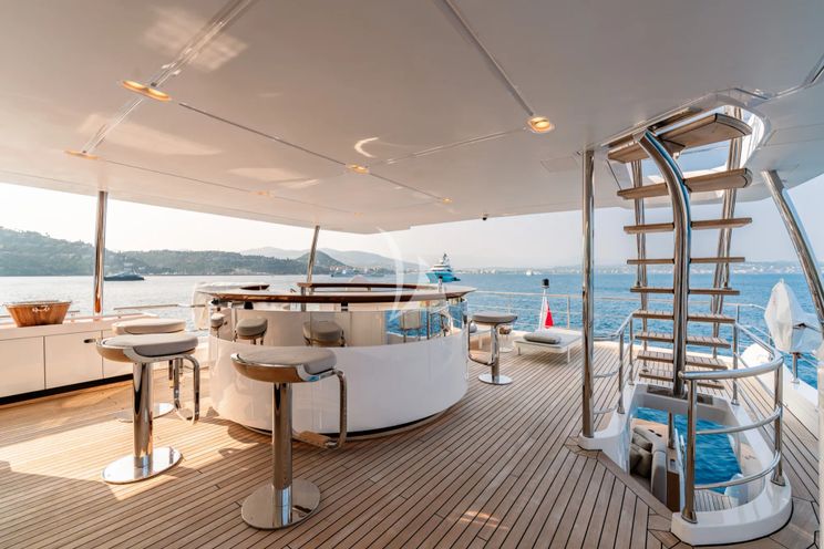Charter Yacht MIKOH - Azimut Grande 35m - 5 Cabins - Cannes - Nice - Antibes - St Tropez - French Riviera