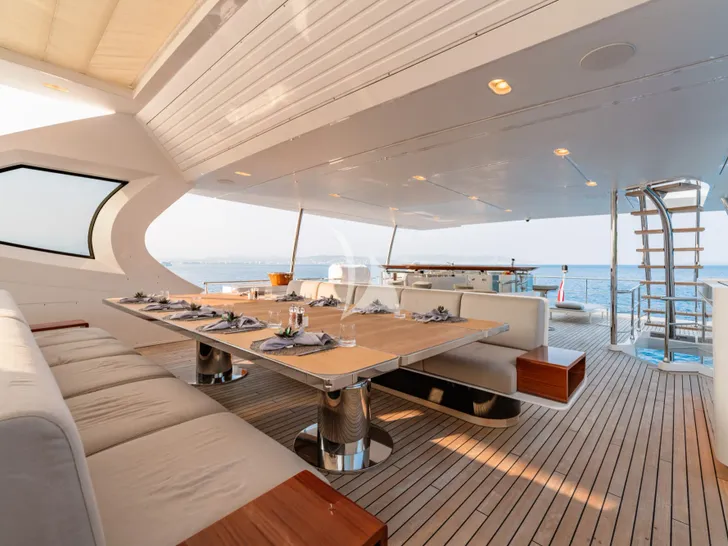 MIKOH Azimut Grande 35m - sun deck dining area and bar MIKOH Azimut Grande 35m - sun deck dining area and bar