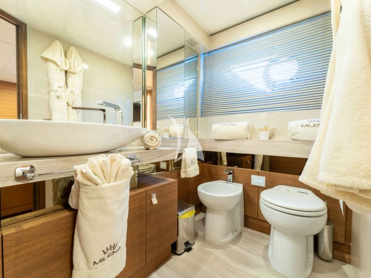 MILENA Custom Line Navetta 28 - VIP cabin 1 bathroom MILENA Custom Line Navetta 28 - VIP cabin 1 bathroom