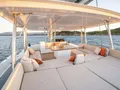 MILLENIUM FALCON II Flybridge Lounge MILLENIUM FALCON II Flybridge Lounge