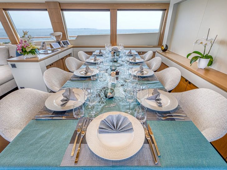 MILLISIME Couach 37m - formal dining set up MILLISIME Couach 37m - formal dining set up
