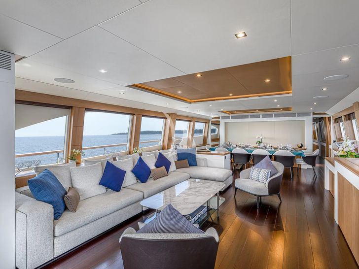 MILLISIME Couach 37m - saloon MILLISIME Couach 37m - saloon