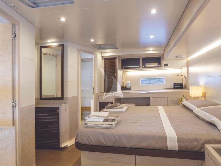 MINDFULNESS Advance Yacht A80 - master cabin wide shot MINDFULNESS Advance Yacht A80 - master cabin wide shot