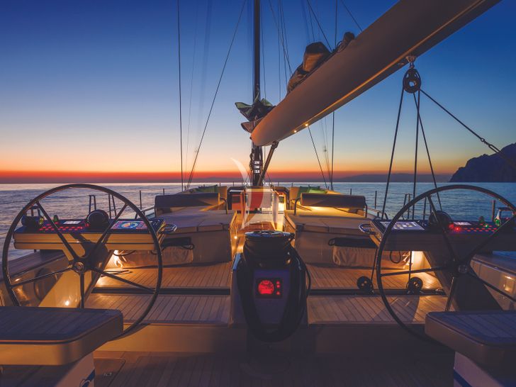 MINDFULNESS Advance Yacht A80 - upper deck at night MINDFULNESS Advance Yacht A80 - upper deck at night