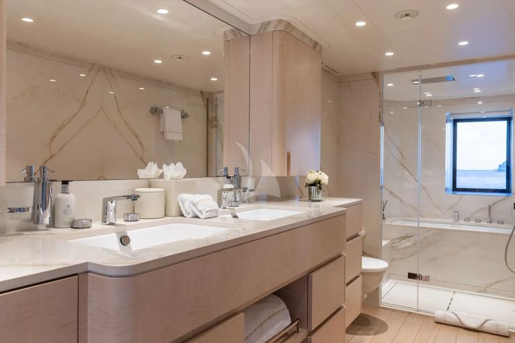 Charter Yacht MINE GAMES - Benetti B.Now 50 - 6 Cabins - Cannes - St Tropez - Nice - Antibes - French Riviera - Monaco