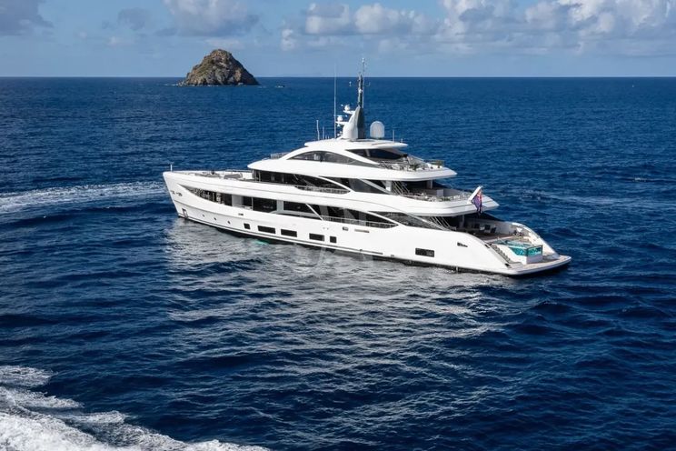 Charter Yacht MINE GAMES - Benetti B.Now 50 - 6 Cabins - Cannes - St Tropez - Nice - Antibes - French Riviera - Monaco