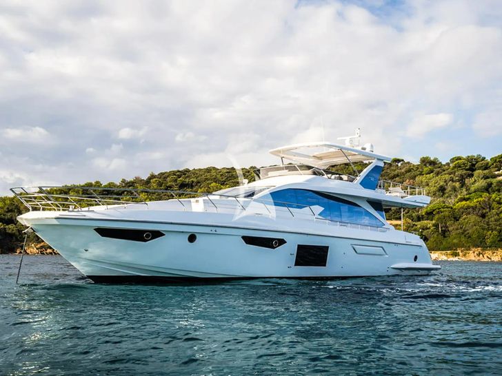 MINEIRA Azimut 72 - anchored side profile MINEIRA Azimut 72 - anchored side profile