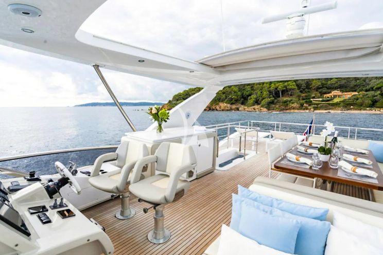 Charter Yacht MINEIRA - Azimut 72 - 4 Cabins - Sibenik - Split - Dubrovnik - Hvar - Croatia