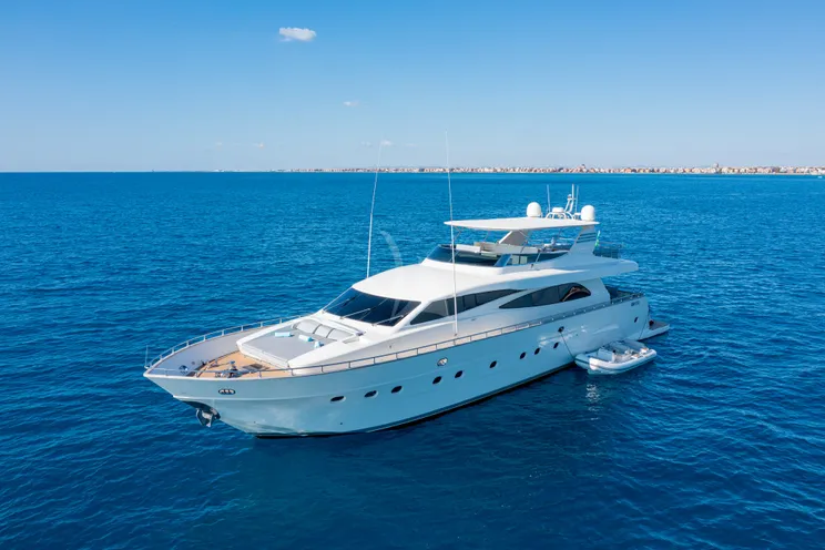 Charter Yacht MINOU - Canados 86 - 4 Cabins - Naples - Sorrento - Ischia - Capri - Positano - Amalfi Coast - Italy