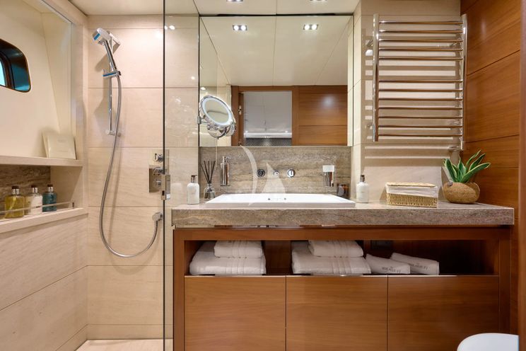 Charter Yacht MIRAGE IV - Princess 40m - 6 Cabins - Split - Dubrovnik - Hvar - Croatia