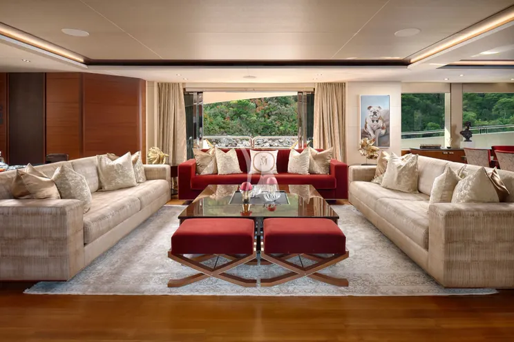 Charter Yacht MIRAGE IV - Princess 40m - 6 Cabins - Split - Dubrovnik - Hvar - Croatia