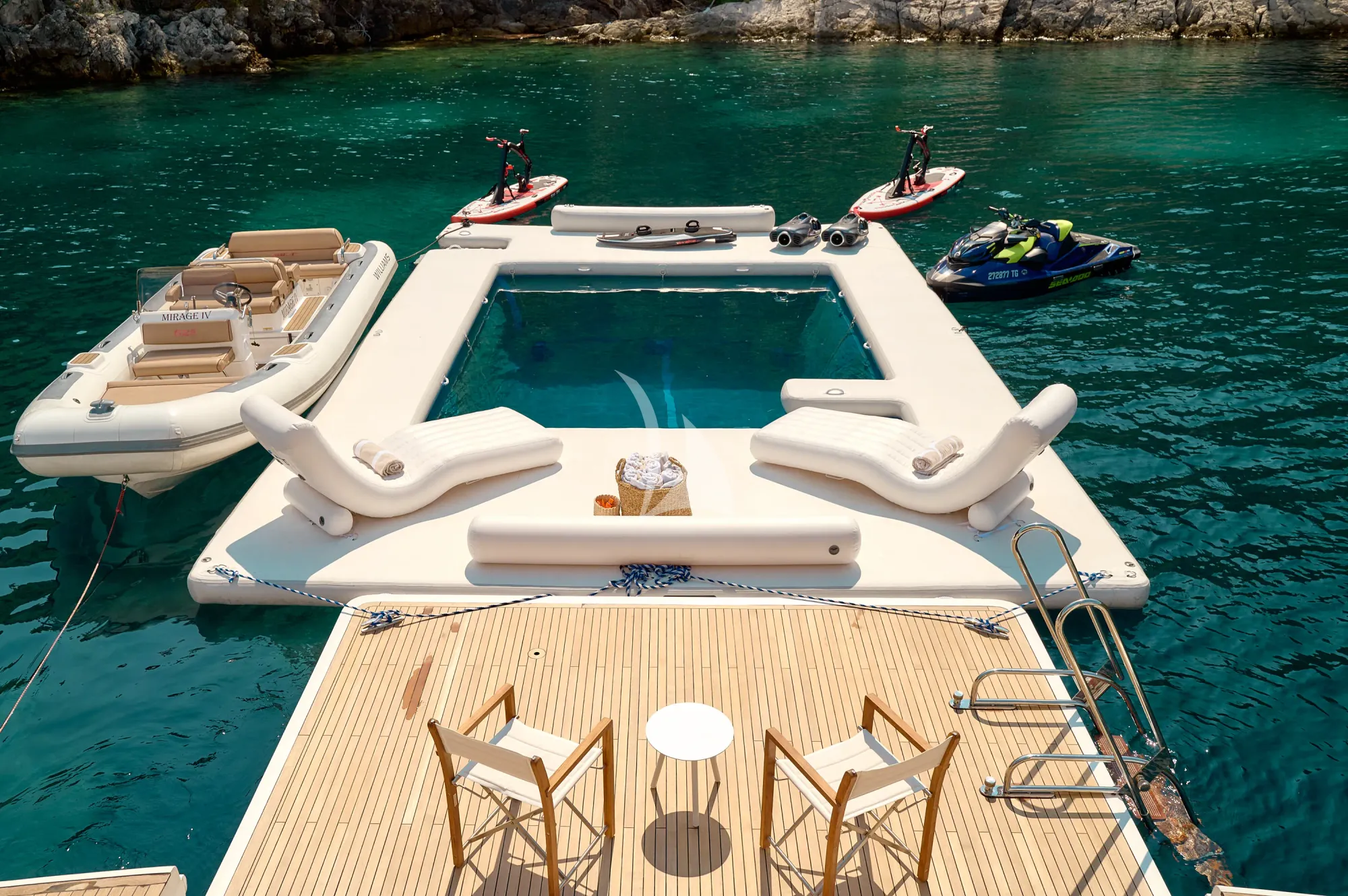 MIRAGE IV Princess 40m - water toys