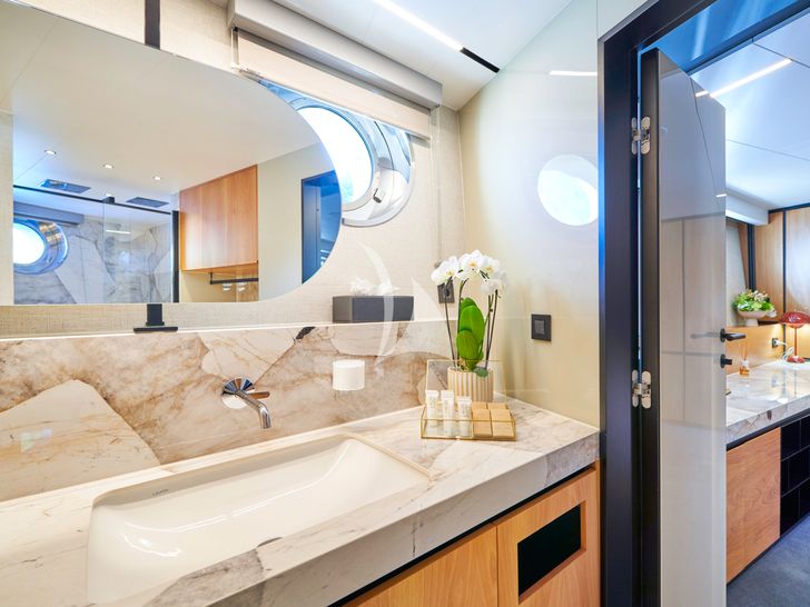 MARALLURE Custom Sailing Yacht 41m - master cabin bathroom MARALLURE Custom Sailing Yacht 41m - master cabin bathroom