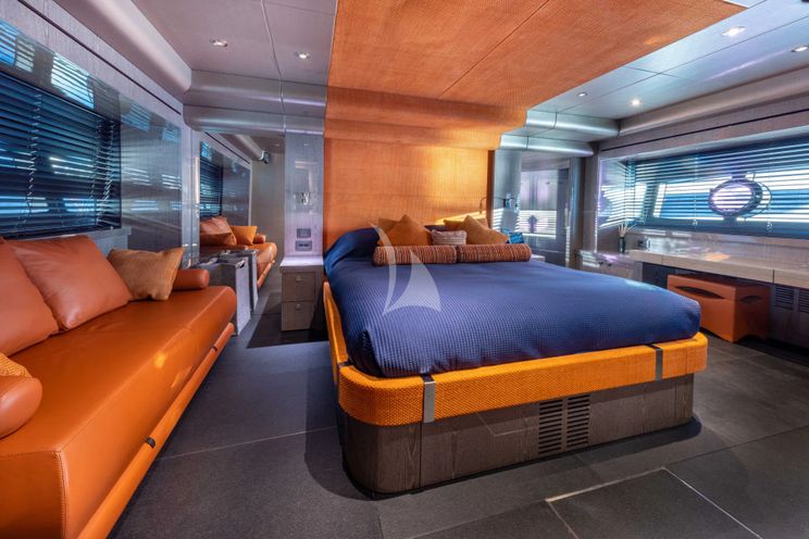 Charter Yacht MIRKA - Sunseeker 28m - 4 Cabins - Cannes - Monaco - St Tropez - French Riviera