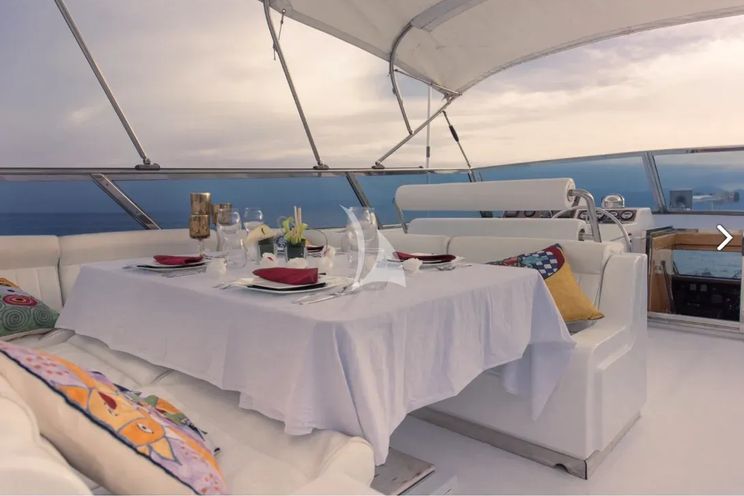 Charter Yacht MISS CANDY - Versilcraft 30m - 4 Cabins - Cannes - Monaco - St Tropez - Nice - French Riviera