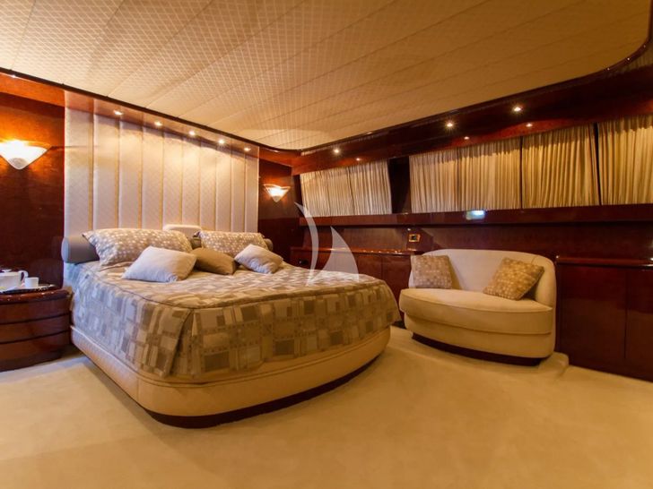 MISS CANDY Versilcraft 30m - master cabin MISS CANDY Versilcraft 30m - master cabin