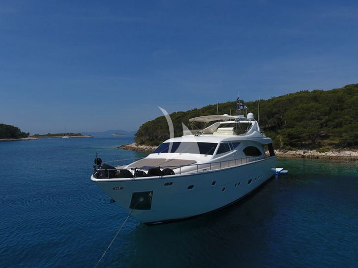 MISS KATARIINA Ferretti 880 - main profile MISS KATARIINA Ferretti 880 - main profile