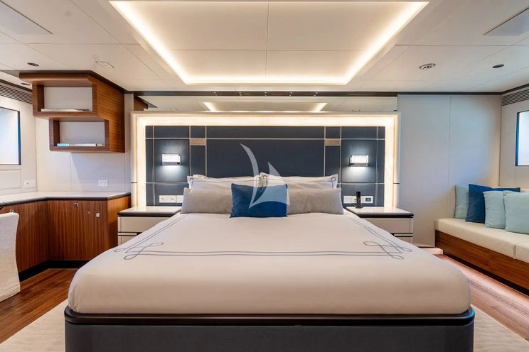 Charter Yacht MISS MICHELLE - Horizon RP122 - 4 Cabins - Nassau - Exumas - Bahamas