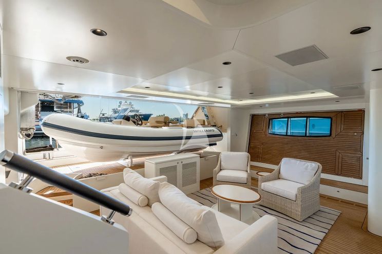 Charter Yacht MISS MICHELLE - Horizon RP122 - 4 Cabins - Nassau - Exumas - Bahamas