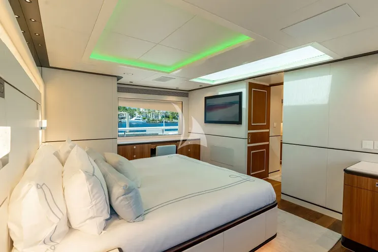 Charter Yacht MISS MICHELLE - Horizon RP122 - 4 Cabins - Nassau - Exumas - Bahamas