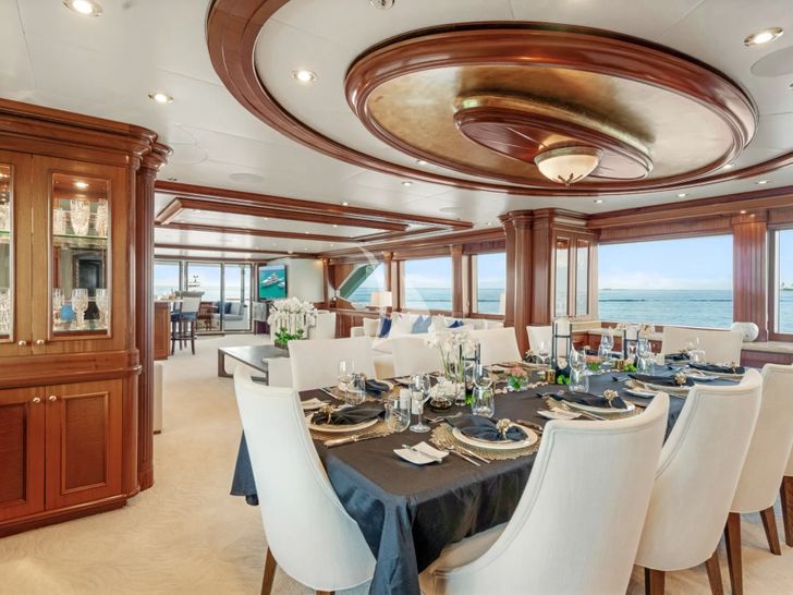 MISS STEPHANIE Richmond 142 - main deck dining area MISS STEPHANIE Richmond 142 - main deck dining area