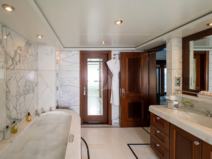 MLV Abeking Masterbath MLV Abeking Masterbath