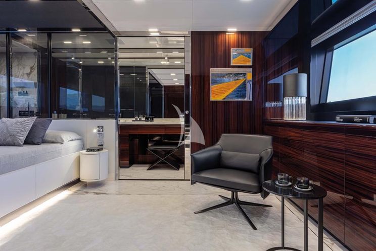 Charter Yacht MONTENAPO - Riva Folgore 88 - 4 Cabins - Naples - Capri - Amalfi Coast - Sardinia - Italy