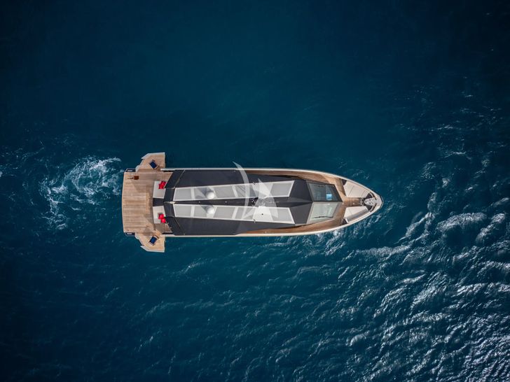 MOONRAKER Wally Wallywhy100 - top aerial shot MOONRAKER Wally Wallywhy100 - top aerial shot