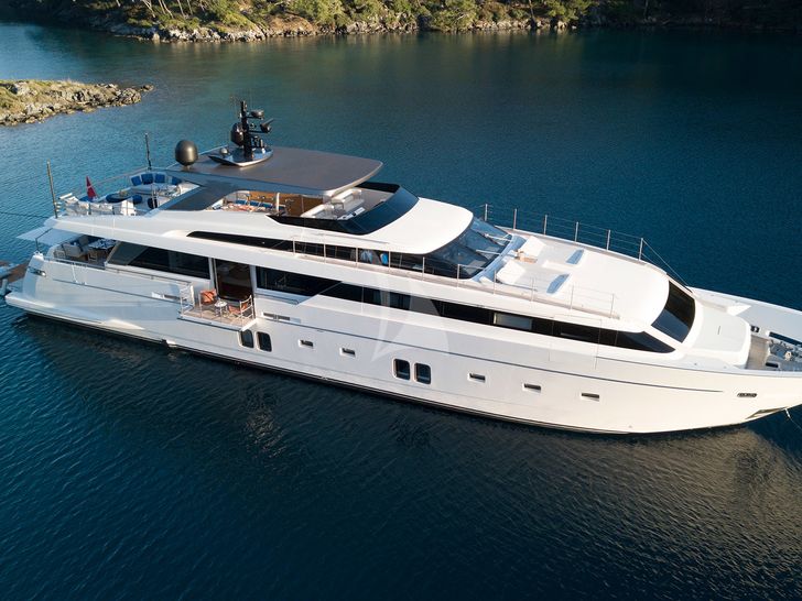 MORNING STAR Sanlorenzo 37 Exterior