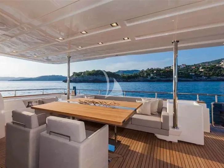 MORNING STAR Ferretti Custom Line 100 - main aft deck MORNING STAR Ferretti Custom Line 100 - main aft deck