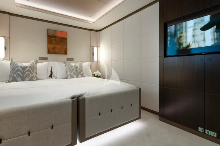 Charter Yacht MOSKITO - Heesen 55m Steel - 6 Cabins - Naples - Capri - Positano - Amalfi Coast - Italy