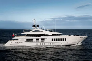 MOSKITO - Heesen 55m Steel - 6 Cabins - Naples - Capri - Positano - Amalfi Coast - Italy MOSKITO - Heesen 55m Steel - 6 Cabins - Naples - Capri - Positano - Amalfi Coast - Italy