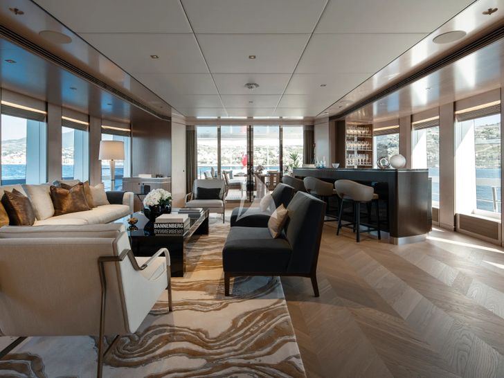 MOSKITO Heesen 55m Steel - sky lounge MOSKITO Heesen 55m Steel - sky lounge