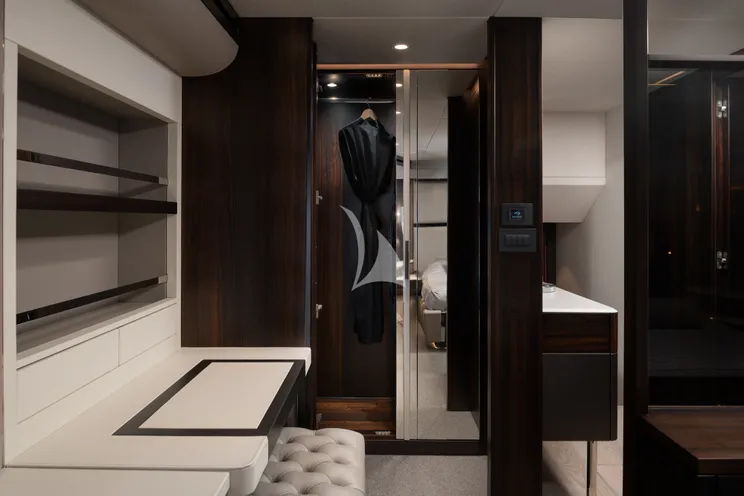 Charter Yacht MOWANA - Sunseeker 86 Yacht - 4 Cabins - Split - Hvar - Dubrovnik - Croatia