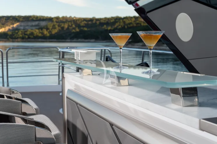 Charter Yacht MOWANA - Sunseeker 86 Yacht - 4 Cabins - Split - Hvar - Dubrovnik - Croatia
