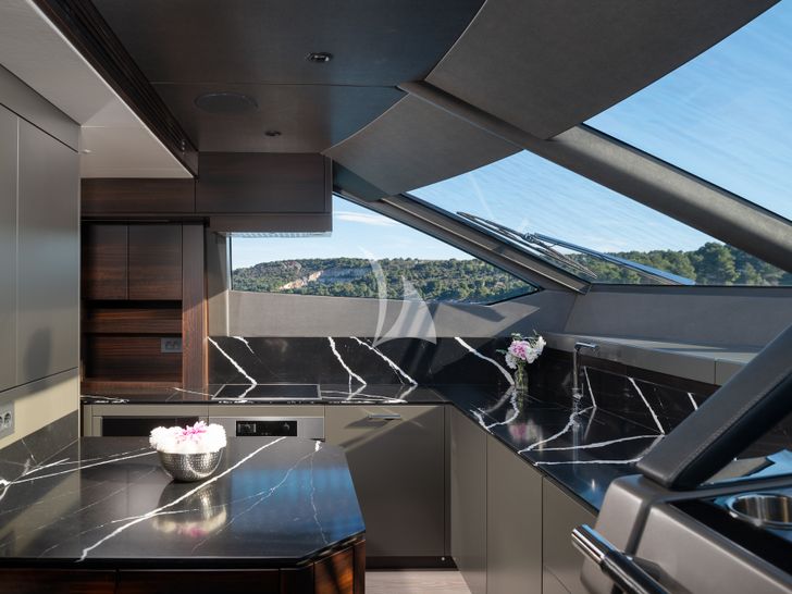 MOWANA Sunseeker 95 - galley MOWANA Sunseeker 95 - galley