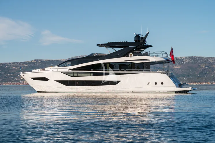 Charter Yacht MOWANA - Sunseeker 86 Yacht - 4 Cabins - Split - Hvar - Dubrovnik - Croatia