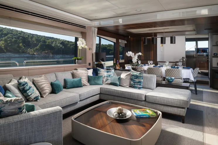 Charter Yacht MOWANA - Sunseeker 86 Yacht - 4 Cabins - Split - Hvar - Dubrovnik - Croatia