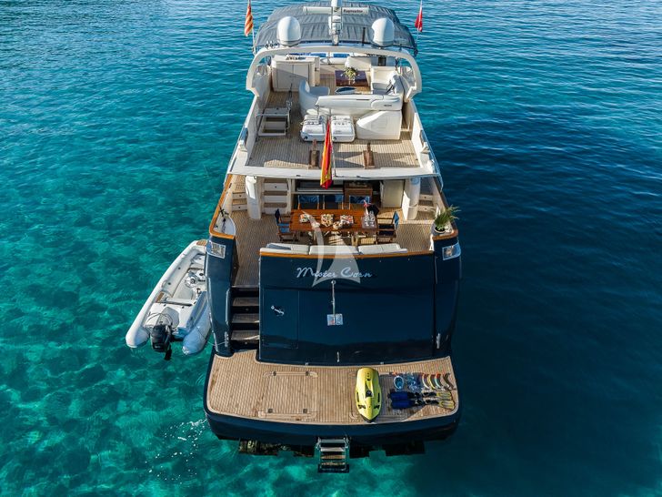 MR CORN Azimut 78 - aft shot MR CORN Azimut 78 - aft shot