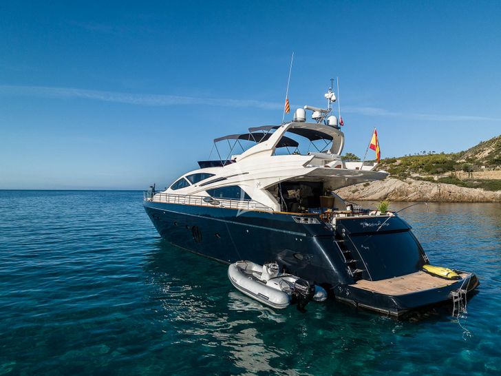 MR CORN Azimut 78 - rear shot MR CORN Azimut 78 - rear shot