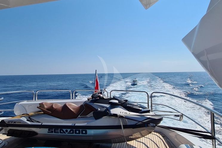 Charter Yacht MR K IRISTON - Sunseeker 95 - 5 Cabins - Corsica - Cannes - Monaco - Naples - Porto Cervo - Sorrento - Dubrovnik