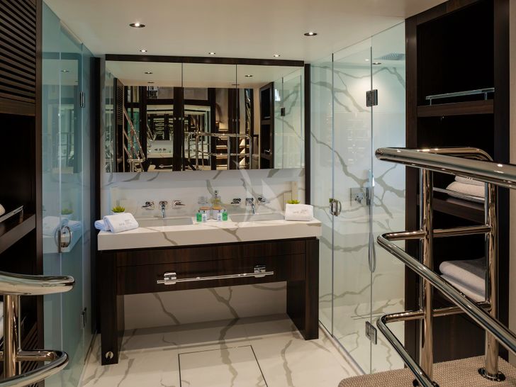 MR K IRISTON Sunseeker 95 Master Ensuite Details MR K IRISTON Sunseeker 95 Master Ensuite Details