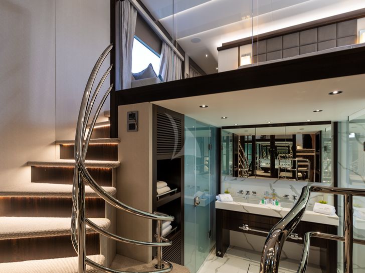 MR K IRISTON Sunseeker 95 Master Ensuite MR K IRISTON Sunseeker 95 Master Ensuite