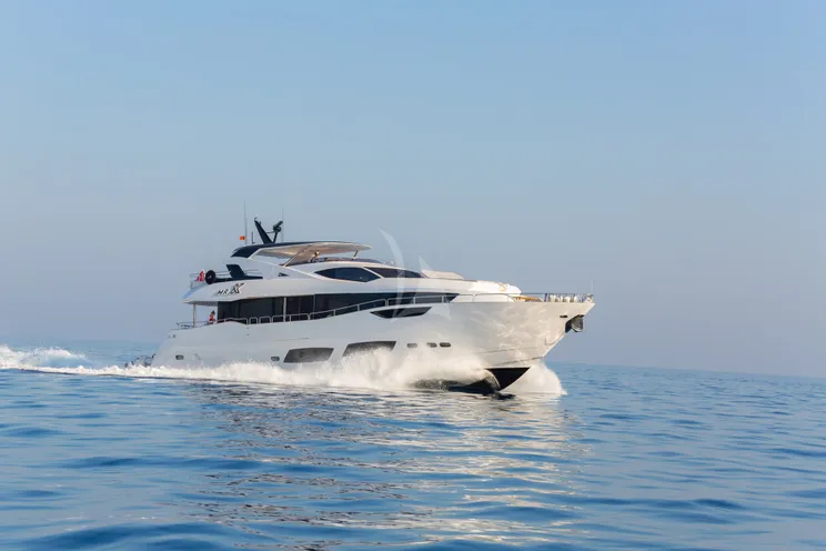 Charter Yacht MR K IRISTON - Sunseeker 95 - 5 Cabins - Corsica - Cannes - Monaco - Naples - Porto Cervo - Sorrento - Dubrovnik